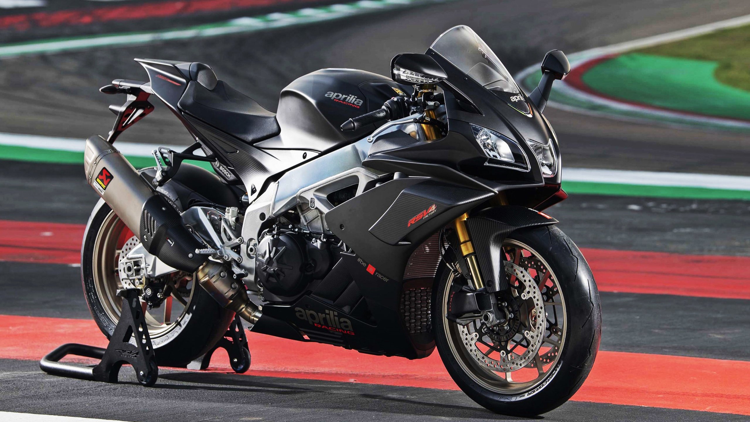 中国篮球裁判员提升计划全面启动，公平公正比赛保障，中国篮球裁判工资多少