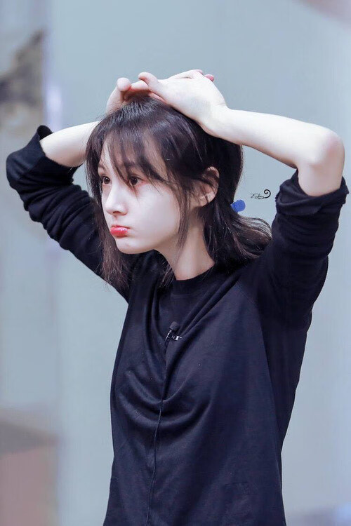 九游下载安装-欧洲杯与欧冠：两个不同舞台的顶级对决，欧洲杯与欧冠的区别