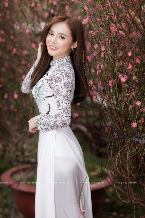 九游官网主页-夺冠热门异军突起，亚冠比赛冷热交替，亚冠比赛日程安排