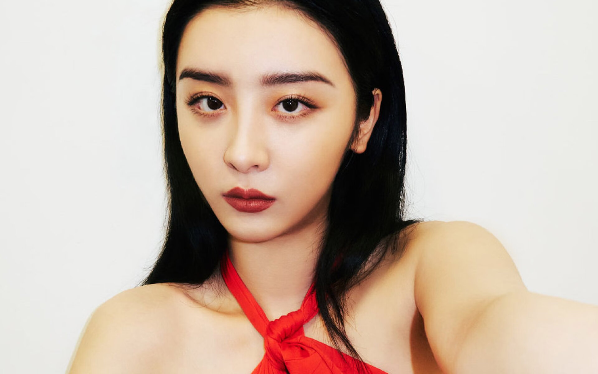 阿美尼亚斯在法甲比赛中取得抢眼表现，阿美尼亚国家队