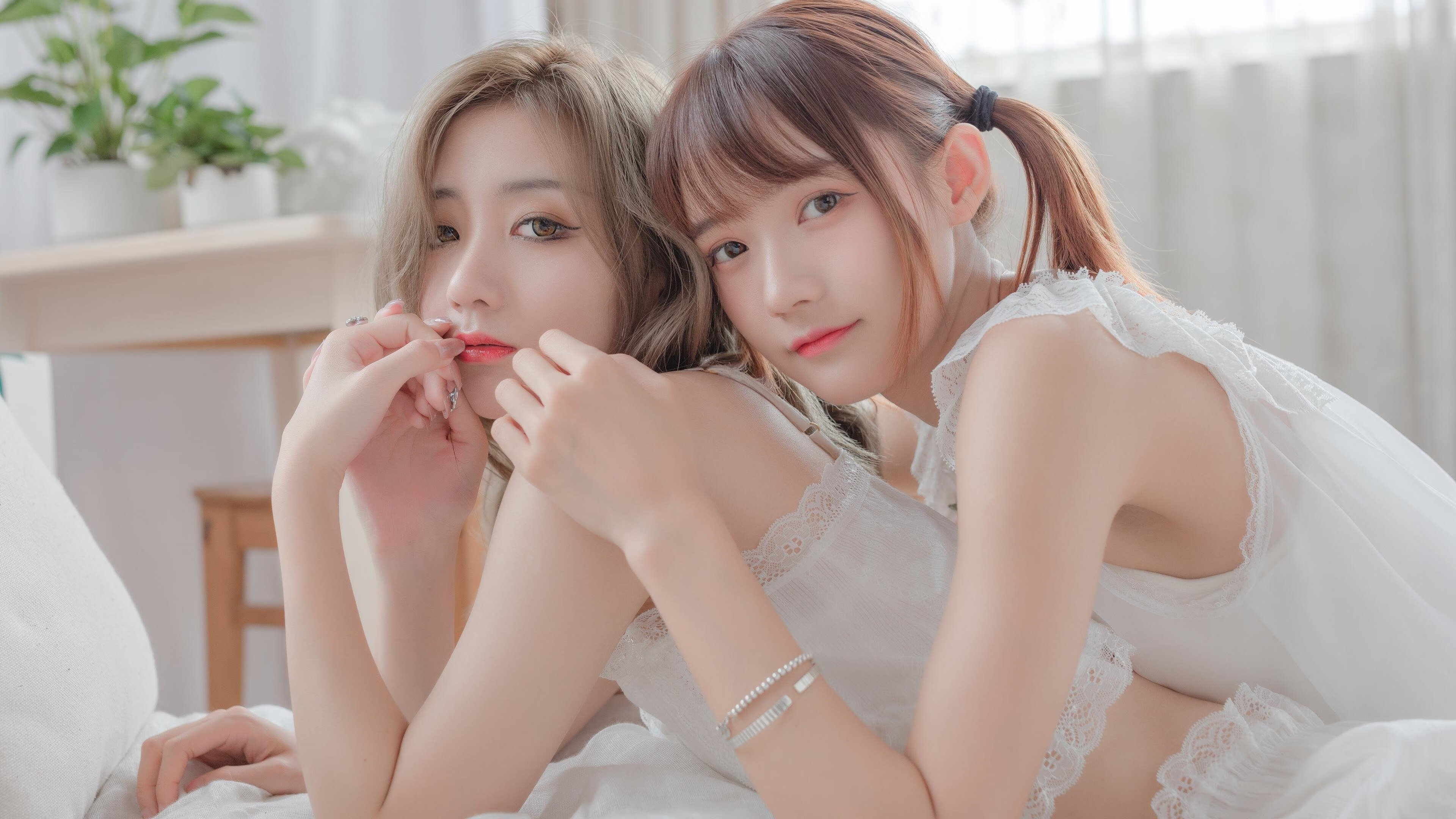 -皮特·斯图斯的进攻突破为南非队创造优势，斯图尔特皮尔斯