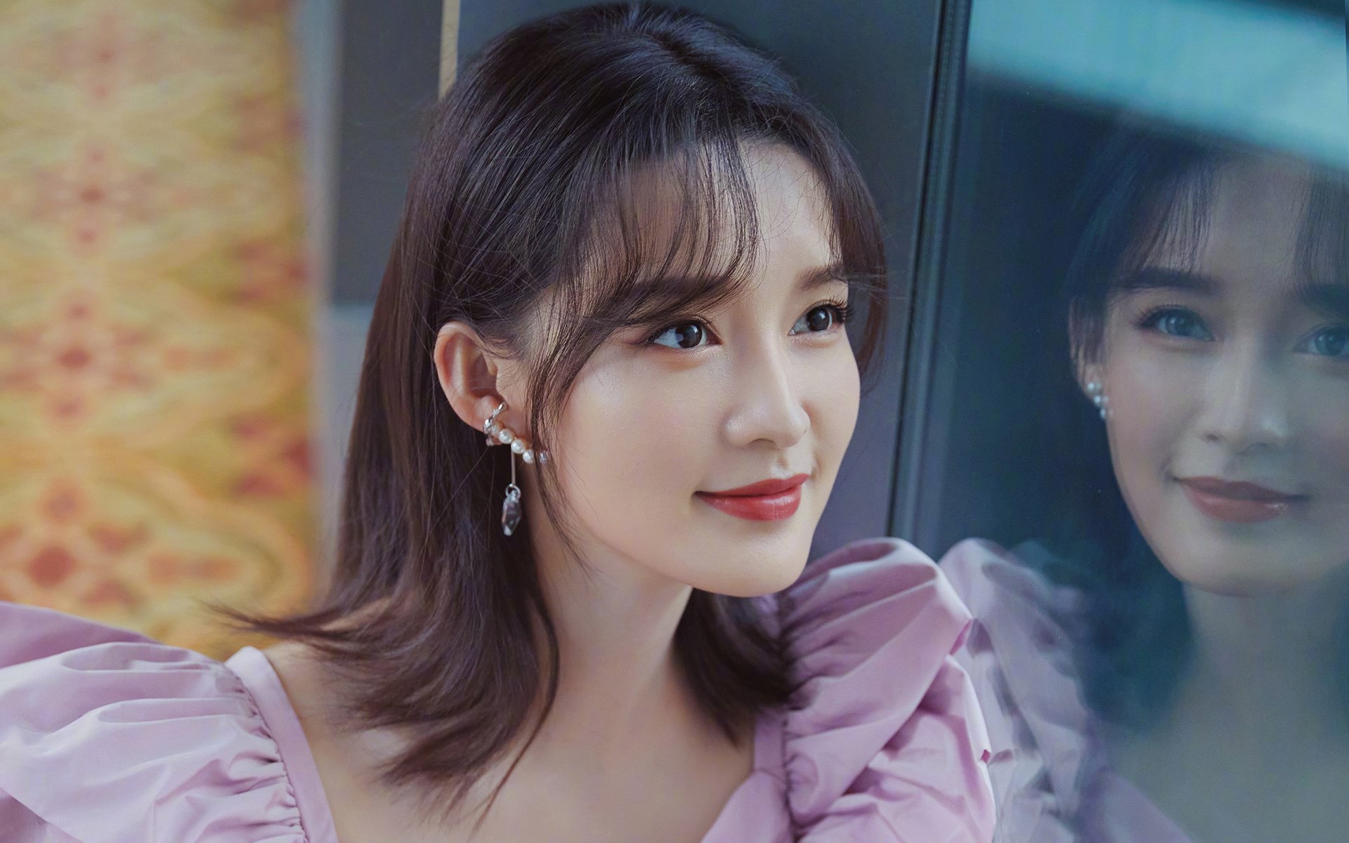 马刺球员赛后与小球迷合影温馨满满，马刺队球迷